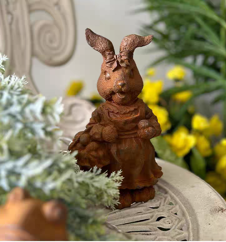 Jacquard Blue Cast Iron Rabbit Lady