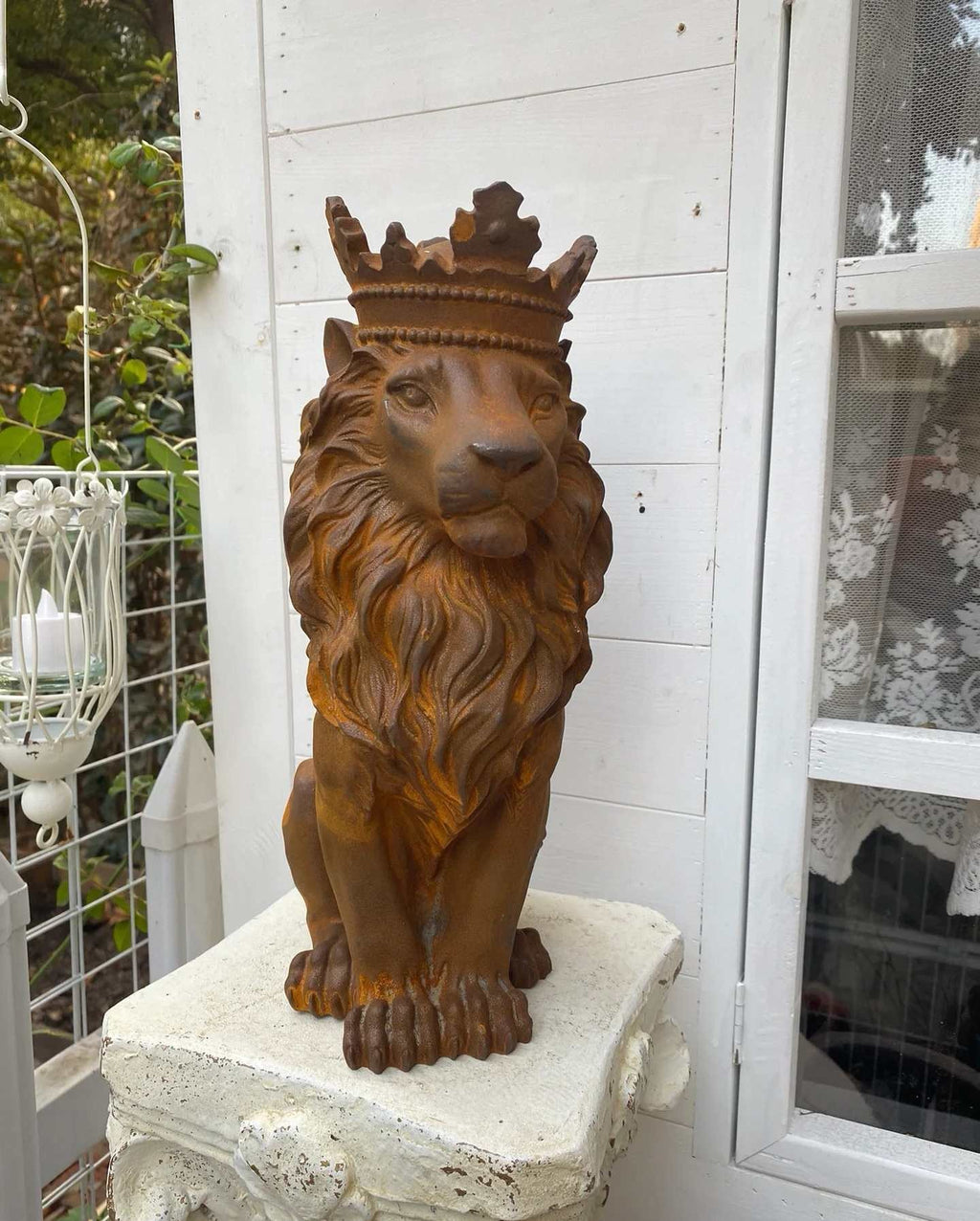 Crowned Lion King Statue