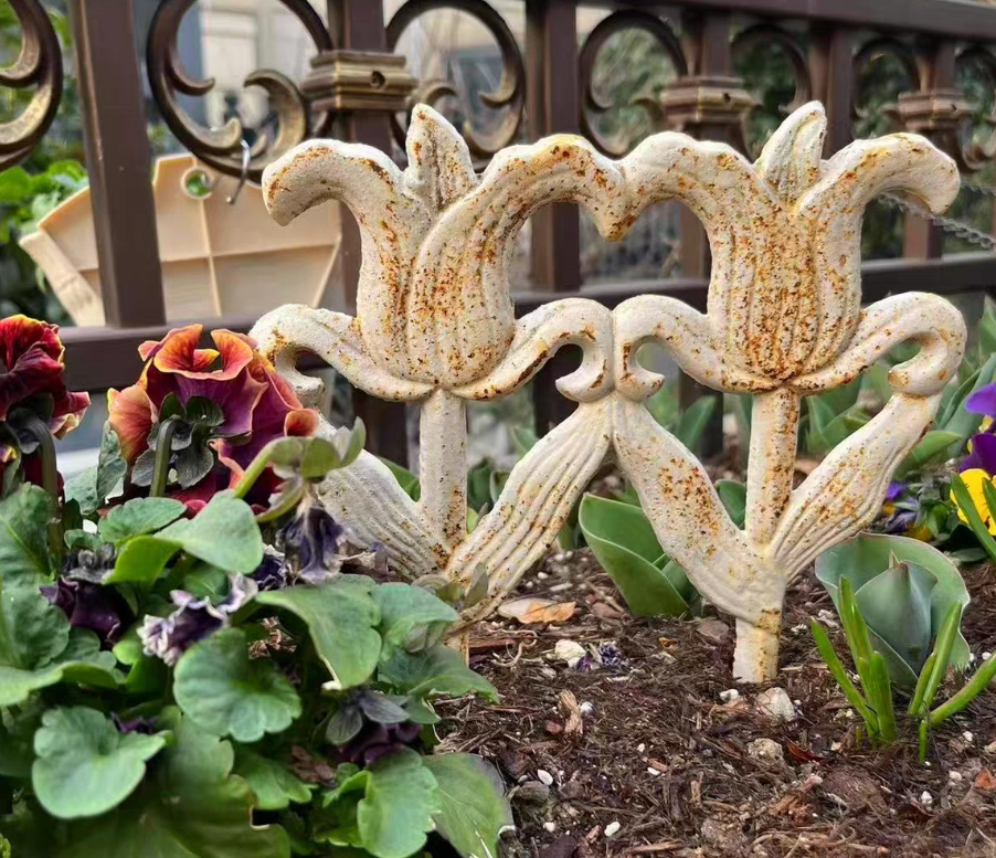 Tulip flower vase